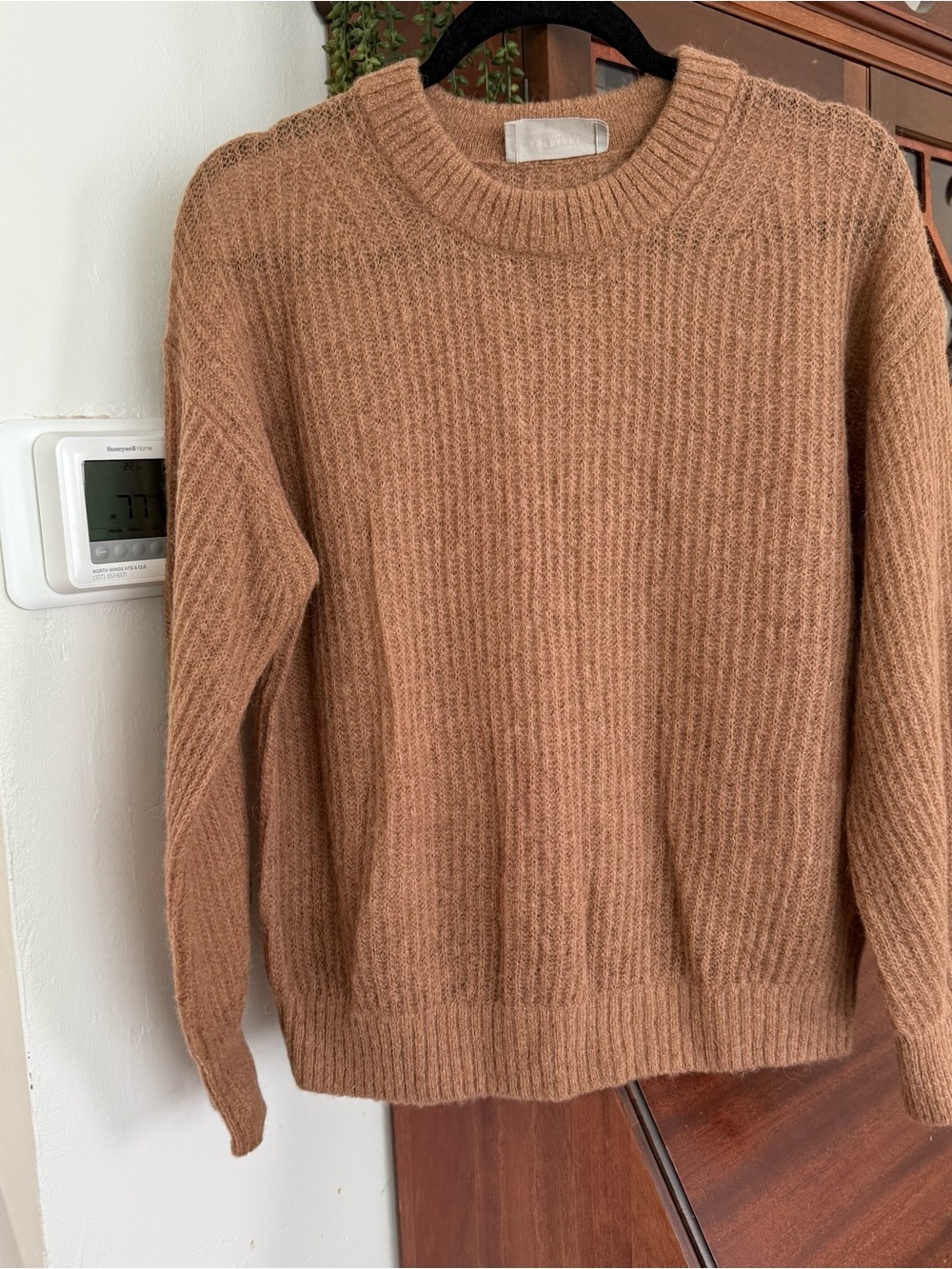 Everlane alpaca brown sweater size small